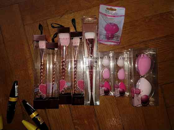 Продам кремовые ножницы, пилочки для ногтей, эпилятор. Тбилиси