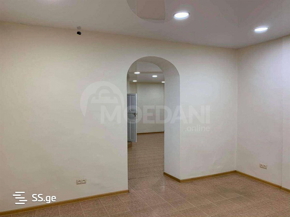 Commercial space for rent in Saburtalo Tbilisi - photo 1