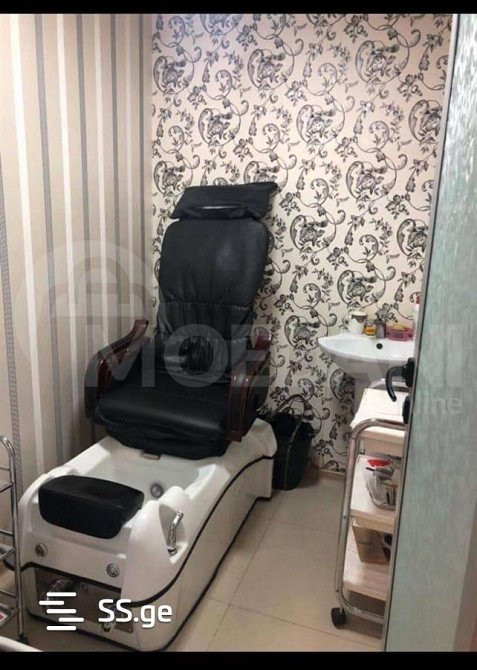 იყიდება კომერციული ფართი საბურთალოზე თბილისი - photo 3