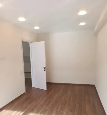 იყიდება 2 ოთახიანი ბინას 60მ² 9/16 სართ თბილისი