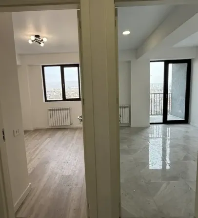 იყიდება 2 ოთახიანი ბინას 37მ² 14/15 სართ თბილისი