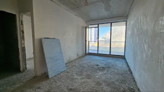 იყიდება 2 ოთახიანი ბინას 50მ² 4/21 სართ ბათუმი