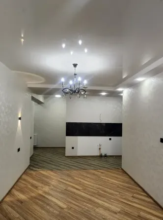 იყიდება 3 ოთახიანი ბინას 68მ² 3/7 სართ თბილისი