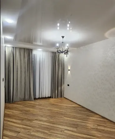 იყიდება 3 ოთახიანი ბინას 68მ² 3/7 სართ თბილისი