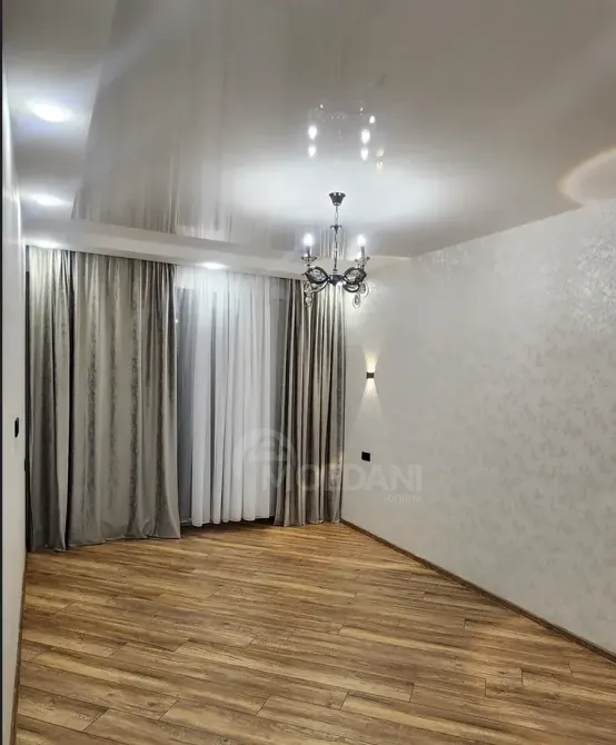 იყიდება 3 ოთახიანი ბინას 68მ² 3/7 სართ თბილისი - photo 1