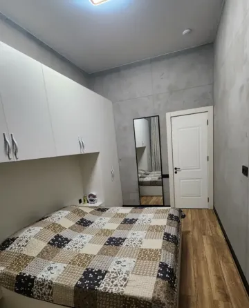 იყიდება 2 ოთახიანი ბინას 46მ² 1/7 სართ თბილისი