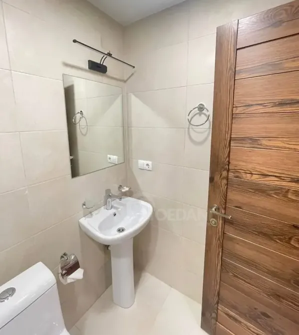 იყიდება 1 ოთახიანი ბინას 31მ² 2/5 სართ ბორჯომი - photo 8