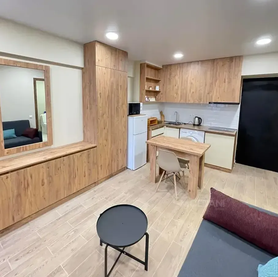 იყიდება 1 ოთახიანი ბინას 31მ² 2/5 სართ ბორჯომი - photo 2