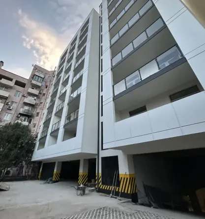 იყიდება 2 ოთახიანი ბინას 61მ² 7/10 სართ თბილისი