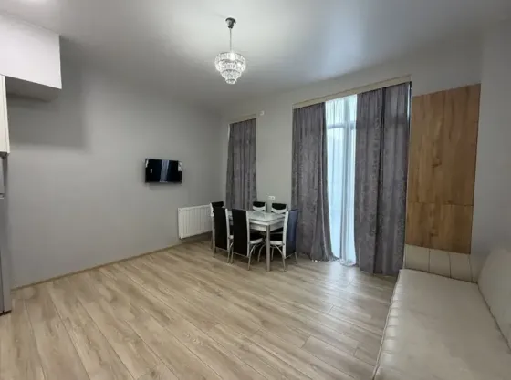 იყიდება 2 ოთახიანი ბინას 40მ² 1/7 სართ თბილისი