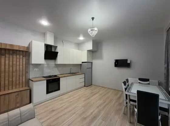 იყიდება 2 ოთახიანი ბინას 40მ² 1/7 სართ თბილისი