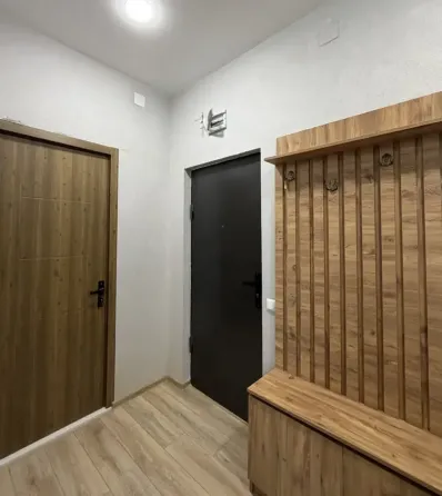 იყიდება 2 ოთახიანი ბინას 40მ² 1/7 სართ თბილისი