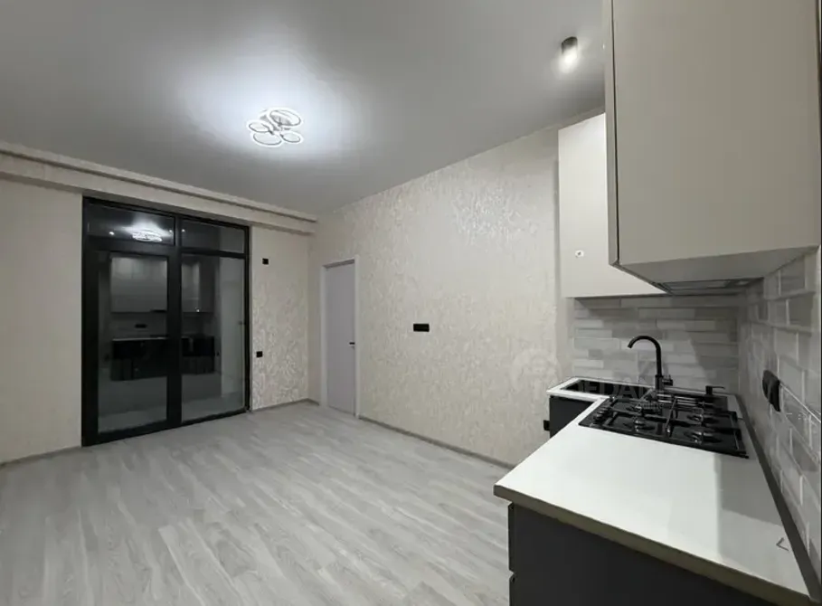 იყიდება 2 ოთახიანი ბინას 47მ² 7/10 სართ თბილისი - photo 2