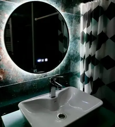 ქირავდება 2 ოთახიანი ბინა 50მ² 11/15 სართ თბილისი