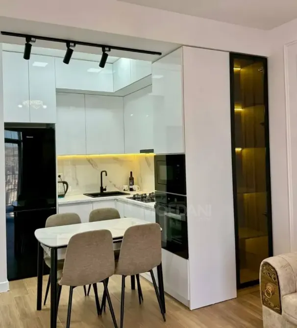 ქირავდება 2 ოთახიანი ბინა 60მ² 16/25 სართ თბილისი - photo 4