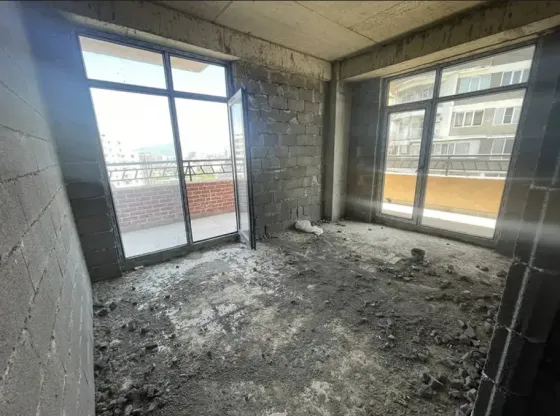 იყიდება 4 ოთახიანი ბინას 130მ² 12/13 სართ თბილისი