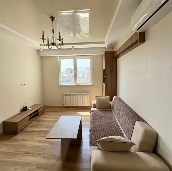 ქირავდება 3 ოთახიანი ბინა 60მ² 12/12 სართ თბილისი