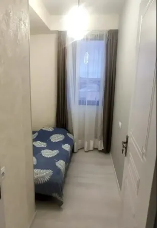 ქირავდება 3 ოთახიანი ბინა 55მ² 5/15 სართ თბილისი