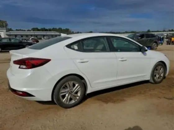Hyundai Elantra 2019 თბილისი