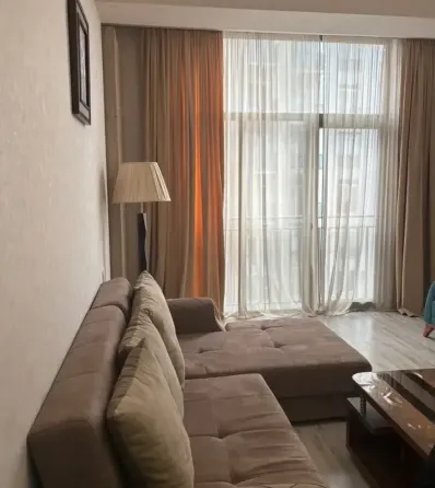 ქირავდება 2 ოთახიანი ბინა 45მ² 2/9 სართ თბილისი