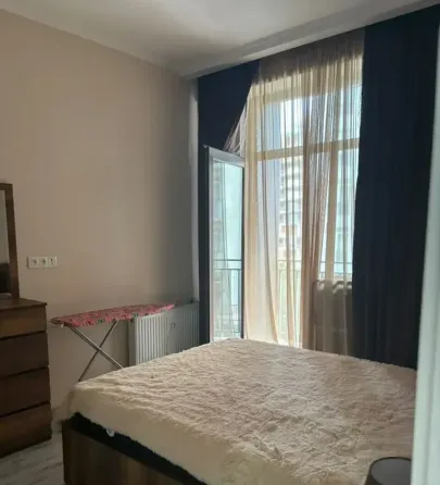 ქირავდება 2 ოთახიანი ბინა 65მ² 3/8 სართ თბილისი