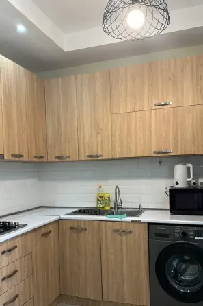 ქირავდება 3 ოთახიანი ბინა 65მ² 11/16 სართ თბილისი