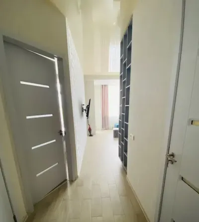 ქირავდება 3 ოთახიანი ბინა 55მ² 12/15 სართ თბილისი