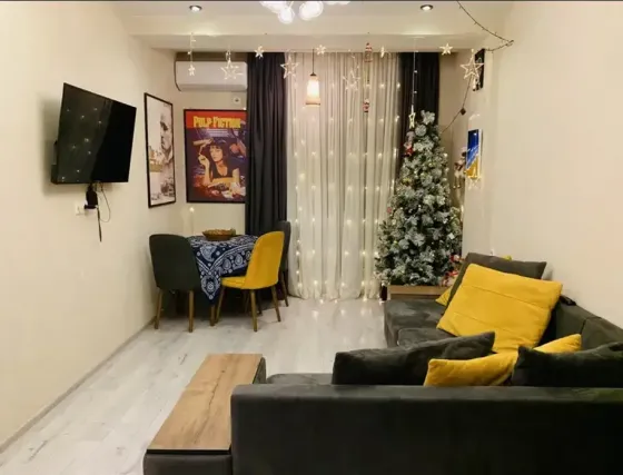 ქირავდება 2 ოთახიანი ბინა 50მ² 4/7 სართ თბილისი