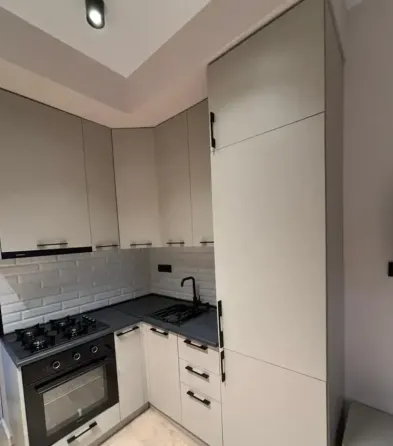 ქირავდება 2 ოთახიანი ბინა 50მ² 6/9 სართ თბილისი