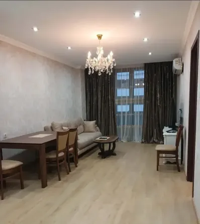 ქირავდება 2 ოთახიანი ბინა 60მ² 3/13 სართ თბილისი