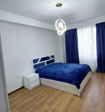 ქირავდება 2 ოთახიანი ბინა 50მ² 10/11 სართ თბილისი