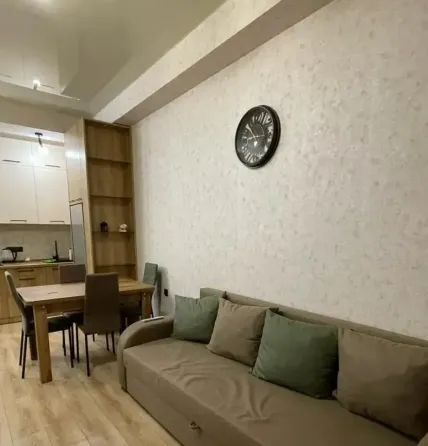 ქირავდება 2 ოთახიანი ბინა 55მ² 6/7 სართ თბილისი