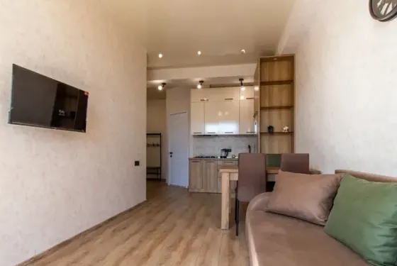 ქირავდება 2 ოთახიანი ბინა 55მ² 6/7 სართ თბილისი