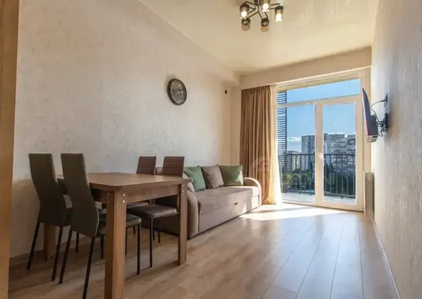 ქირავდება 2 ოთახიანი ბინა 55მ² 6/7 სართ თბილისი - photo 5