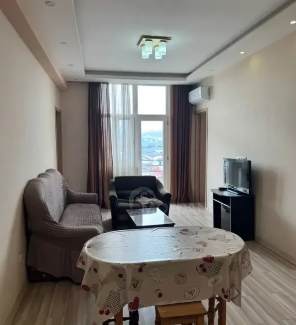 ქირავდება 3 ოთახიანი ბინა 84მ² 7/15 სართ თბილისი - photo 1