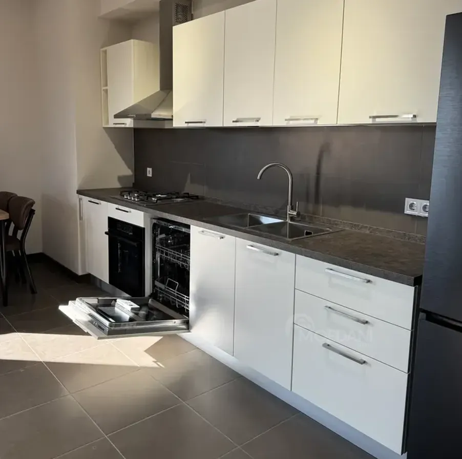 ქირავდება 3 ოთახიანი ბინა 90მ² 12/22 სართ თბილისი - photo 6