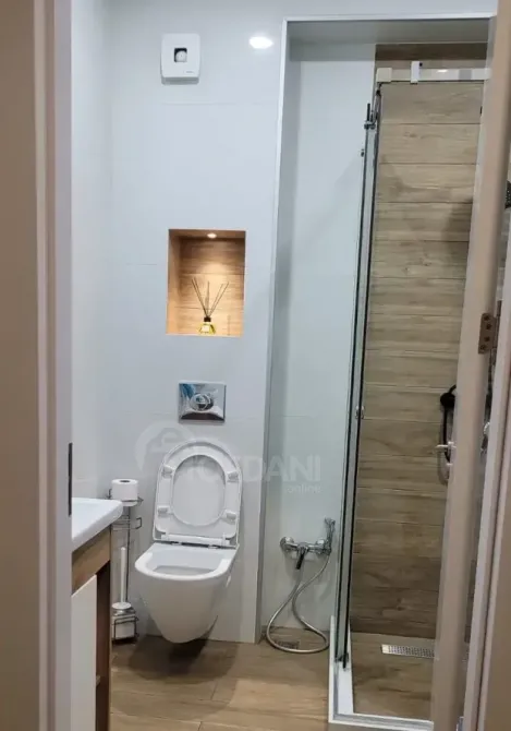 ქირავდება 2 ოთახიანი ბინა 55მ² 12/17 სართ თბილისი - photo 7