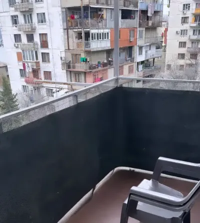 ქირავდება 2 ოთახიანი ბინა 70მ² 1/9 სართ თბილისი