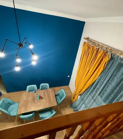 ქირავდება 2 ოთახიანი ბინა 70მ² 1/9 სართ თბილისი