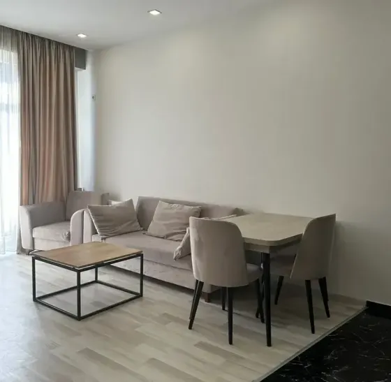 ქირავდება 2 ოთახიანი ბინა 47მ² 4/10 სართ თბილისი