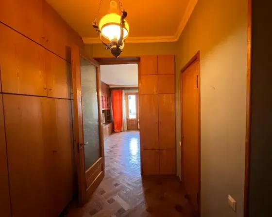 ქირავდება 3 ოთახიანი ბინა 53მ² 5/15 სართ თბილისი