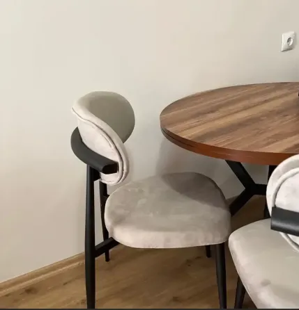 ქირავდება 2 ოთახიანი ბინა 60მ² 6/10 სართ თბილისი