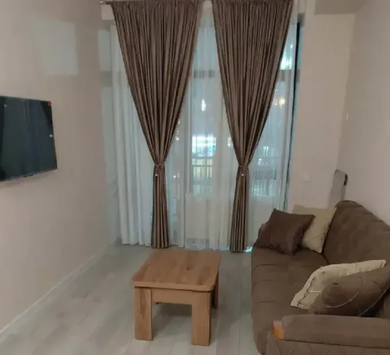 ქირავდება 2 ოთახიანი ბინა 50მ² 2/9 სართ თბილისი