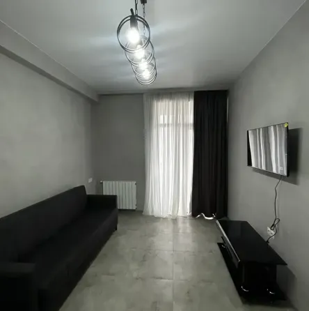 ქირავდება 2 ოთახიანი ბინა 50მ² 2/15 სართ თბილისი