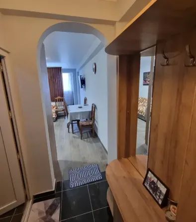 ქირავდება 2 ოთახიანი ბინა 35მ² 5/16 სართ თბილისი