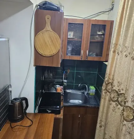 ქირავდება 1 ოთახიანი ბინა 30მ² 4/5 სართ თბილისი