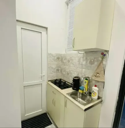 ქირავდება 1 ოთახიანი ბინა 25მ² 1/1 სართ თბილისი