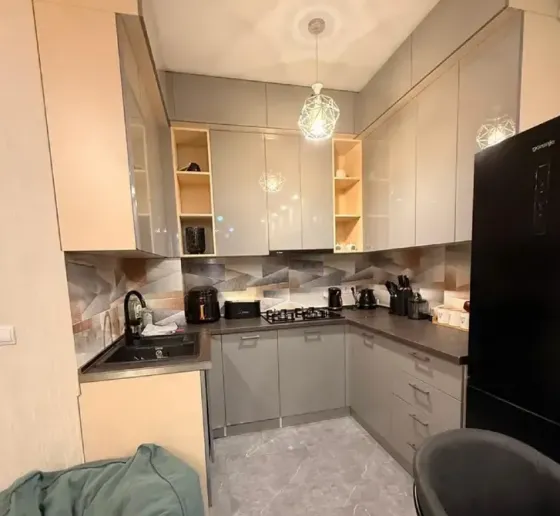 ქირავდება 2 ოთახიანი ბინა 56მ² 2/9 სართ თბილისი