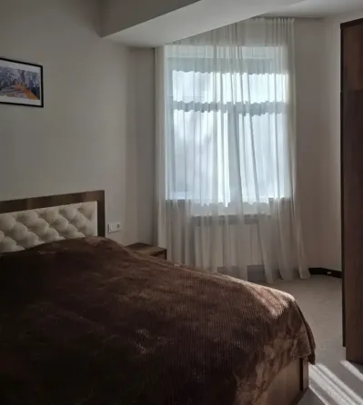 ქირავდება 2 ოთახიანი ბინა 41მ² 3/5 სართ თბილისი