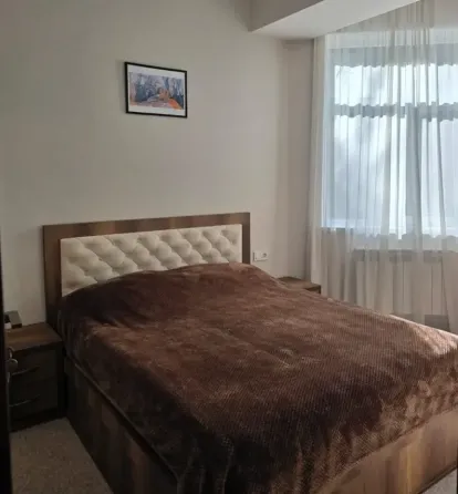 ქირავდება 2 ოთახიანი ბინა 41მ² 3/5 სართ თბილისი